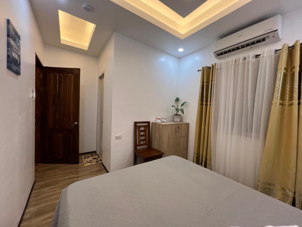 Rich-Vania Suites General Luna  Exterior photo