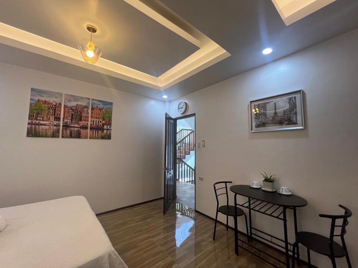 Rich-Vania Suites General Luna  Exterior photo